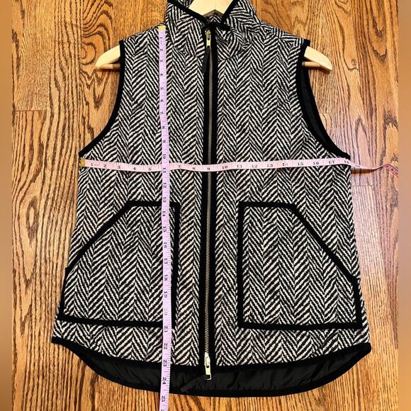 J. Crew Tan & Black Down Excursion Herringbone Quilted Full Zip Vest Size Small - Picture 4 of 13